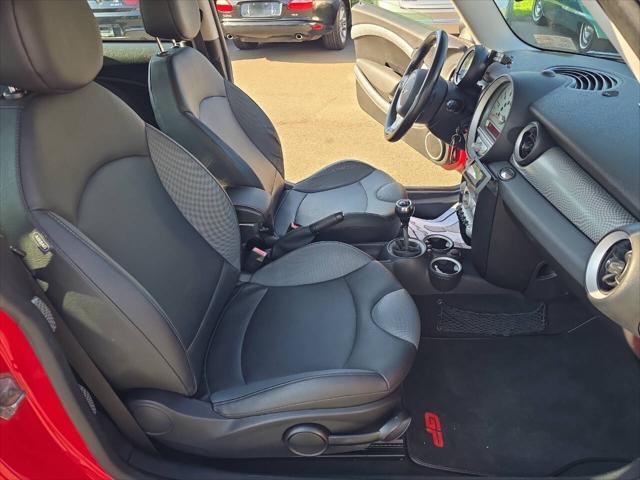Photo of 2010 Chili Red MINI Cooper S