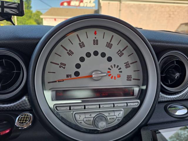 Photo of 2010 Chili Red MINI Cooper S