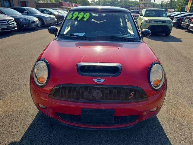 Photo of 2010 Chili Red MINI Cooper S