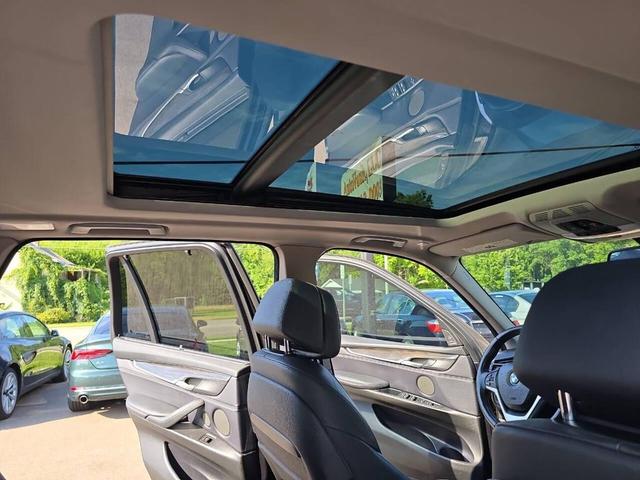 Photo of 2014 Black Sapphire Metallic BMW X5