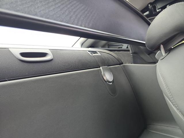 Photo of 2004 Orion Blue Metallic Mercedes-Benz SL-Class