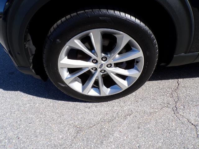 Photo of 2021 AGATE BLACK METALLIC Ford Explorer