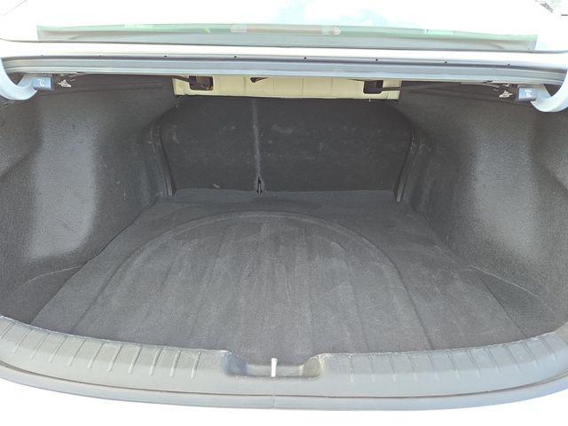 Photo of 2023 Snow White Pearl Kia Forte