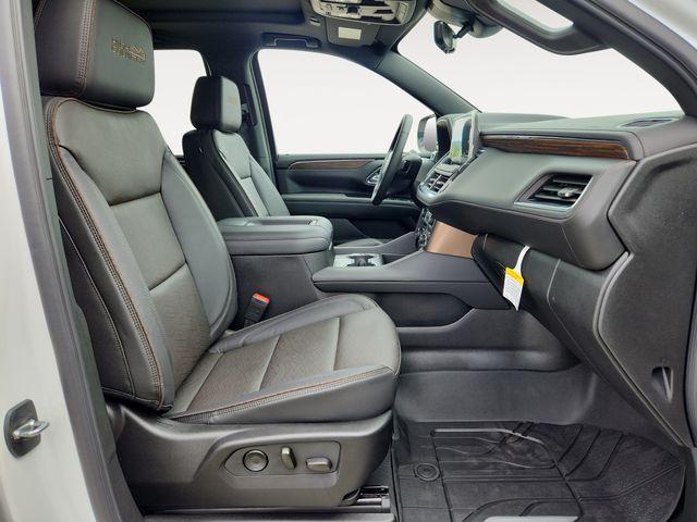 Photo of 2024 Iridescent Pearl Tricoat Chevrolet Tahoe