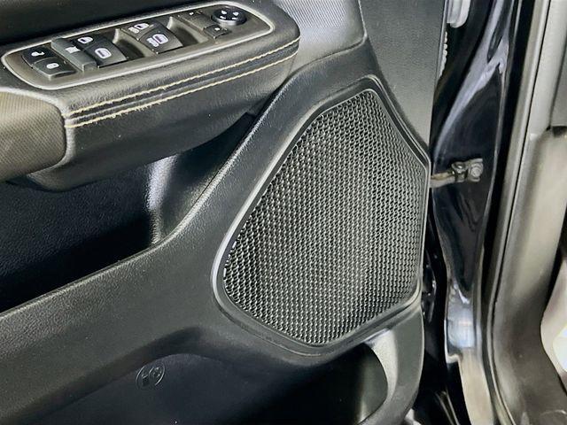 Photo of 2021 Diamond Black Crystal Pearlcoat RAM 1500