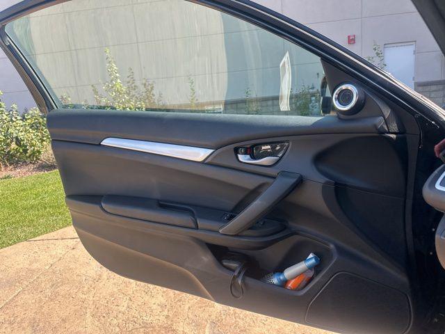 Photo of 2019 Crystal Black Pearl Honda Civic