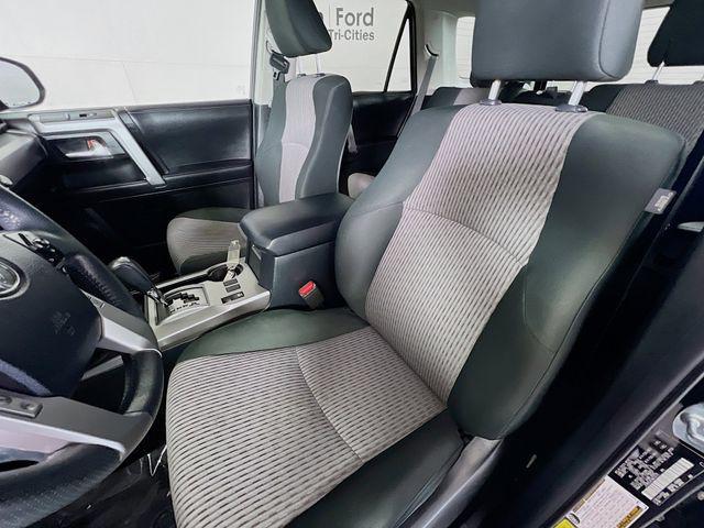 Photo of 2022 Midnight Black Metallic Toyota 4Runner