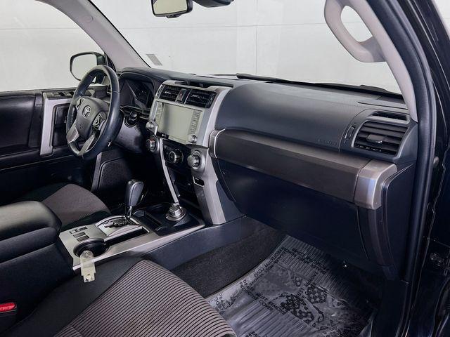 Photo of 2022 Midnight Black Metallic Toyota 4Runner