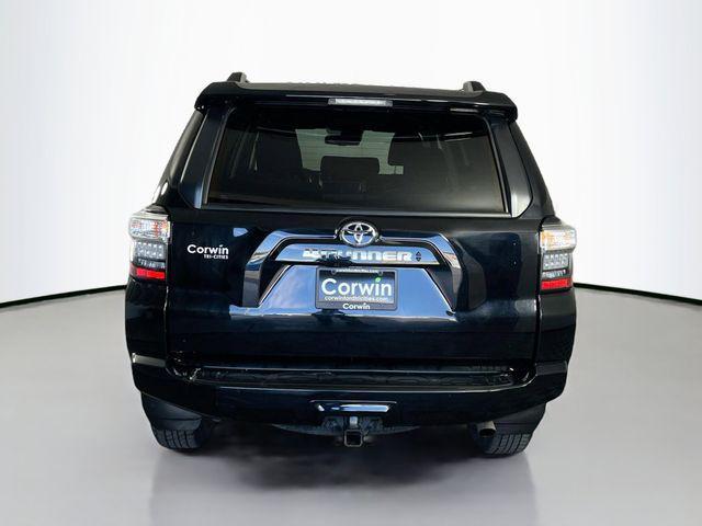 Photo of 2022 Midnight Black Metallic Toyota 4Runner