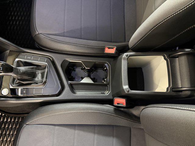 Photo of 2024 Pure Gray Volkswagen Taos