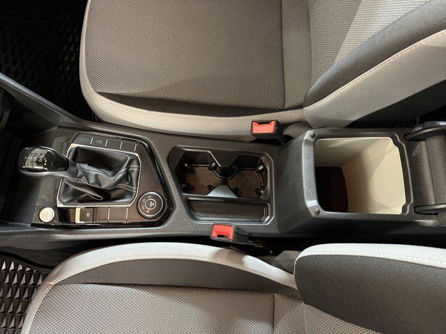 Photo of 2024 Dusk Blue Metallic Volkswagen Taos