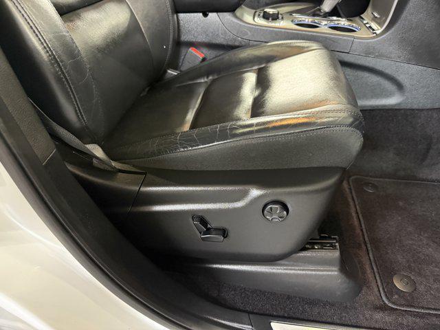 Photo of 2019 Bright White Clearcoat Jeep Grand Cherokee