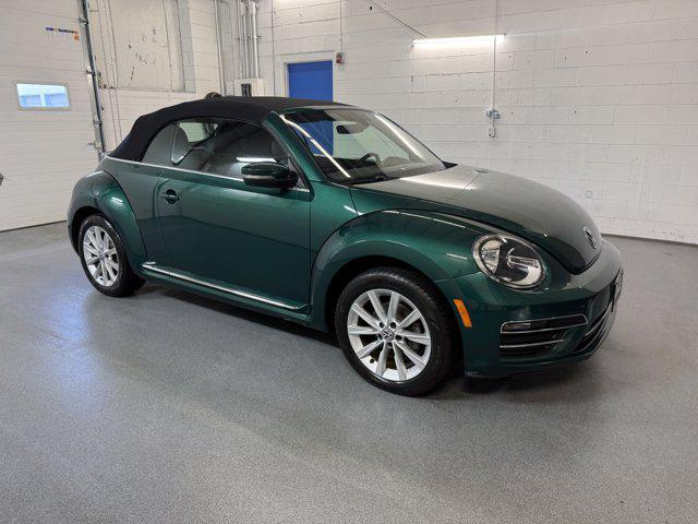 Photo of 2018 Bottle Green Metallic/Beige Roof Volkswagen Beetle