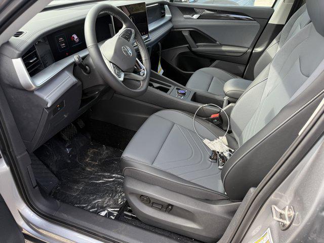 Photo of 2025 Pyrite Silver Metallic Volkswagen Tiguan