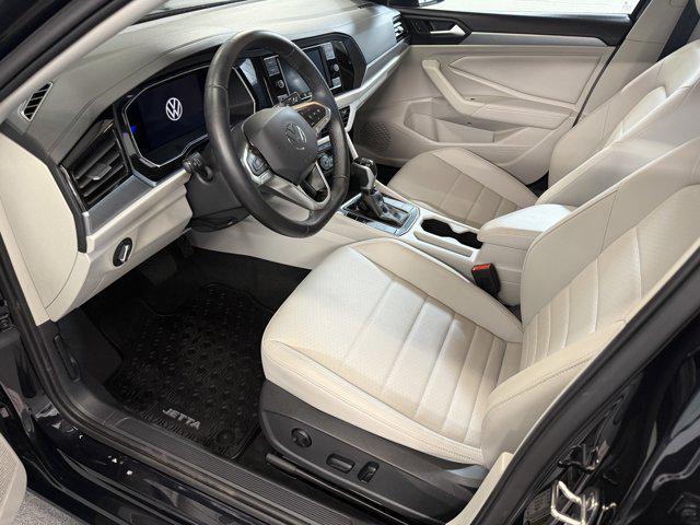 Photo of 2023 Deep Black Pearl Volkswagen Jetta