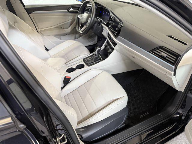 Photo of 2023 Deep Black Pearl Volkswagen Jetta