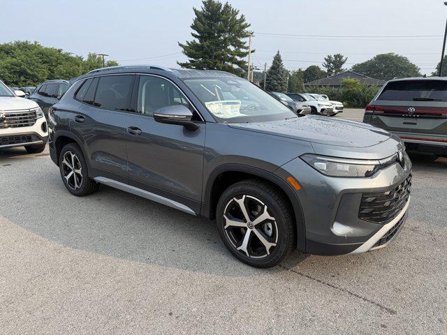 Photo of 2025 Platinum Gray Metallic Volkswagen Tiguan