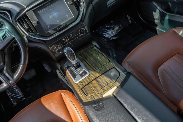 Photo of 2015  Maserati Ghibli