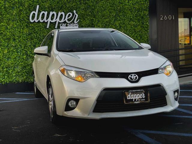 Photo of 2014 Blizzard Pearl Toyota Corolla