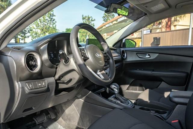 Photo of 2020 Clear White Kia Forte