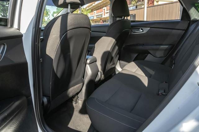 Photo of 2020 Clear White Kia Forte