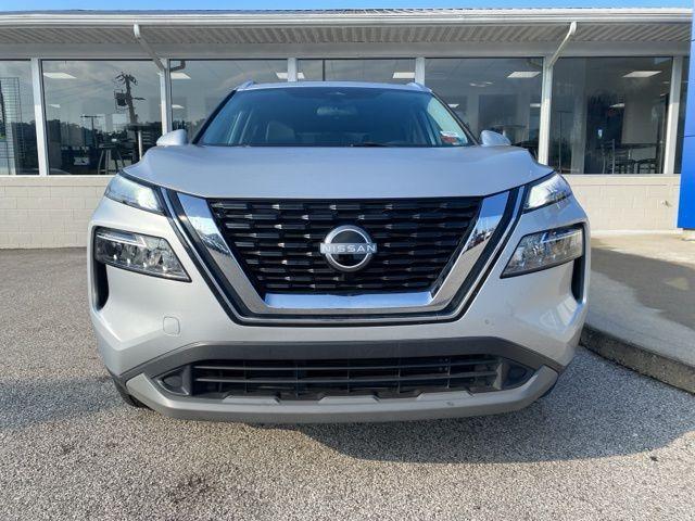Photo of 2023 Brilliant Silver Metallic Nissan Rogue