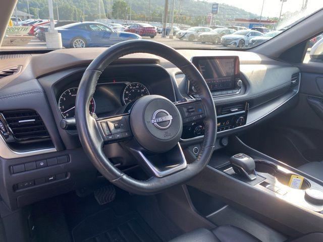 Photo of 2023 Brilliant Silver Metallic Nissan Rogue