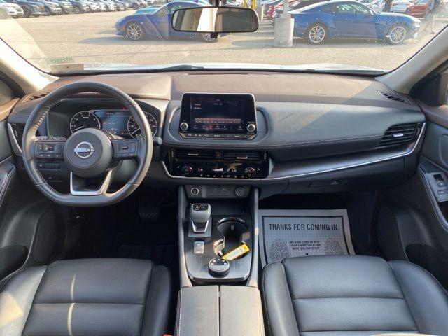 Photo of 2023 Brilliant Silver Metallic Nissan Rogue