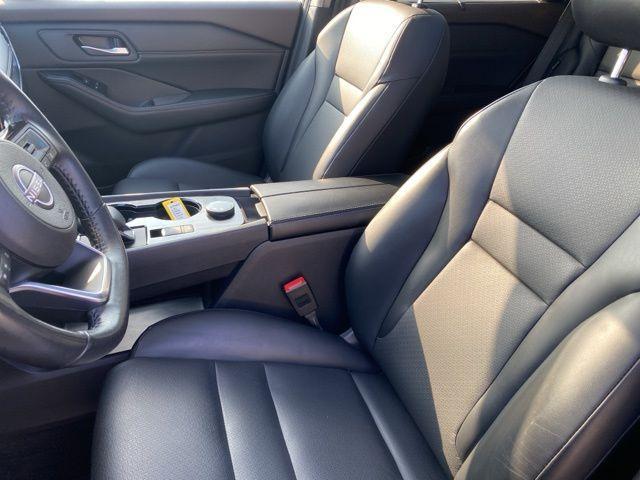 Photo of 2023 Brilliant Silver Metallic Nissan Rogue