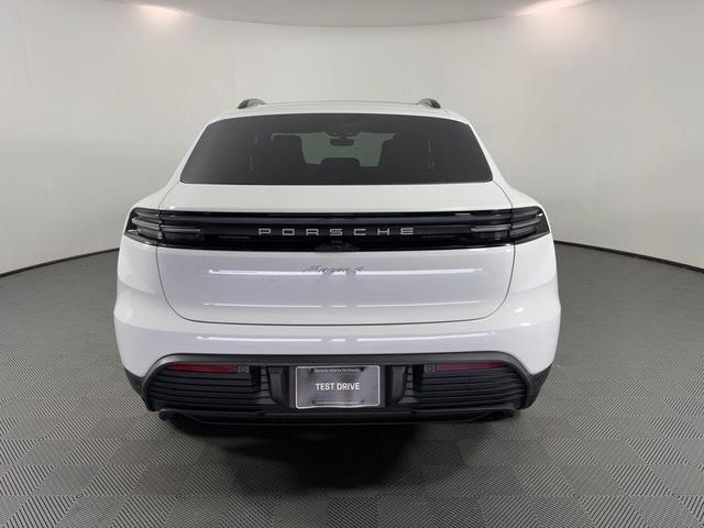 Photo of 2024 White Porsche Macan