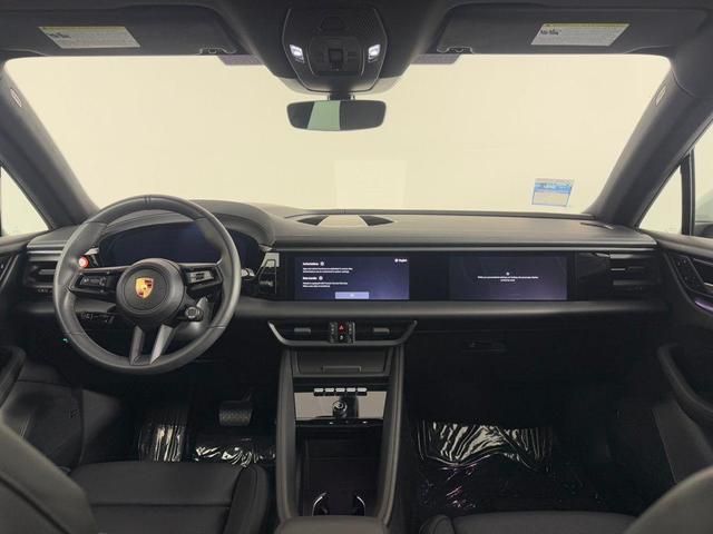 Photo of 2024 White Porsche Macan