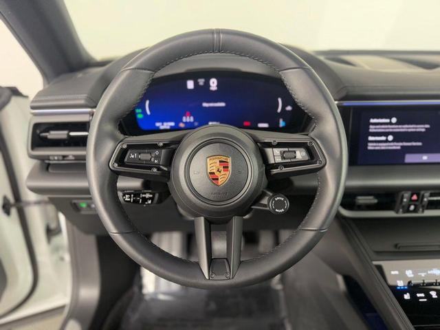 Photo of 2024 White Porsche Macan