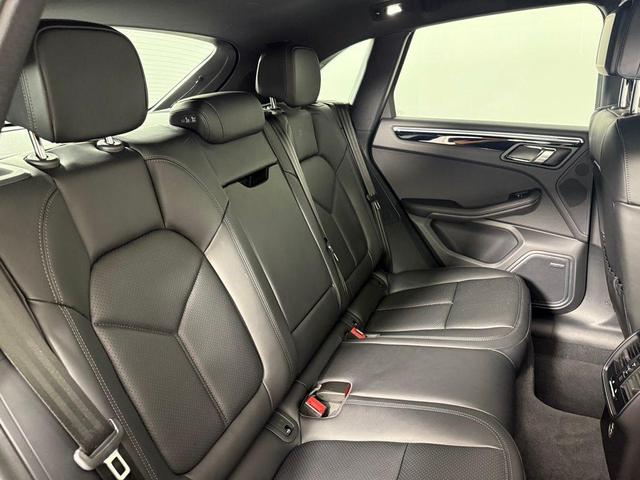 Photo of 2024 Black Porsche Macan