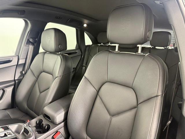 Photo of 2024 Black Porsche Macan