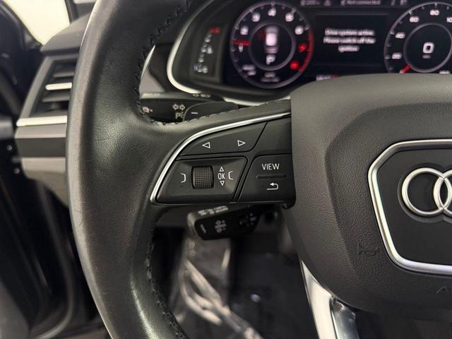 Photo of 2019 Orca Black Metallic Audi Q7