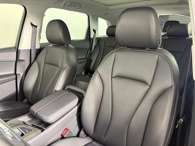 Photo of 2019 Orca Black Metallic Audi Q7