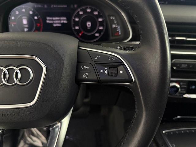 Photo of 2019 Orca Black Metallic Audi Q7