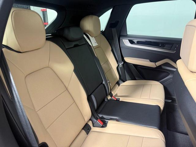 Photo of 2025 Gray Porsche Cayenne E-Hybrid