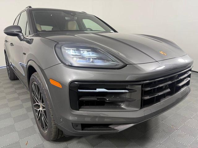 Photo of 2025 Gray Porsche Cayenne E-Hybrid