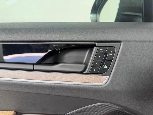Photo of 2025 Gray Porsche Cayenne E-Hybrid