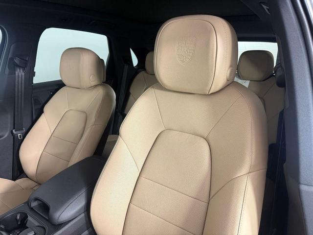 Photo of 2025 Gray Porsche Cayenne E-Hybrid
