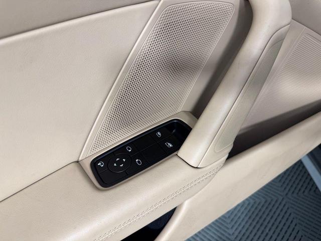 Photo of 2024 Agate Gray Metallic Porsche 911