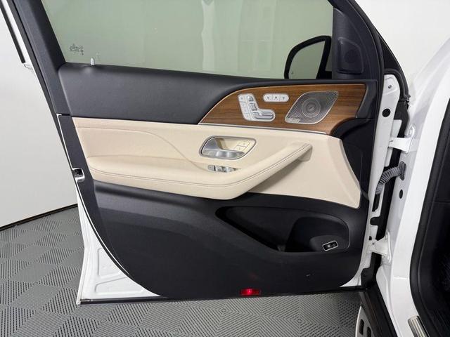 Photo of 2022 Polar White Mercedes-Benz GLE 350