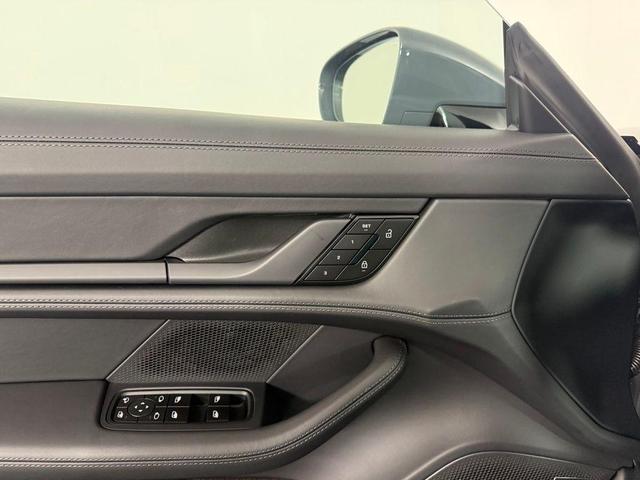 Photo of 2025 Slate Porsche Taycan