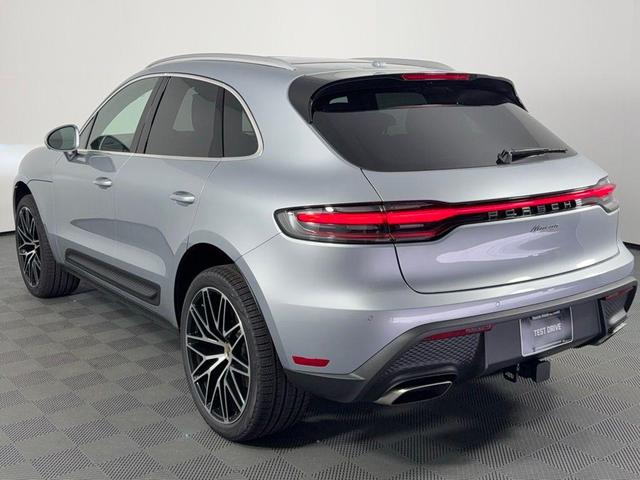 Photo of 2025 Dolomite Gray Porsche Macan