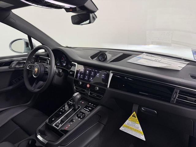 Photo of 2025 Dolomite Gray Porsche Macan