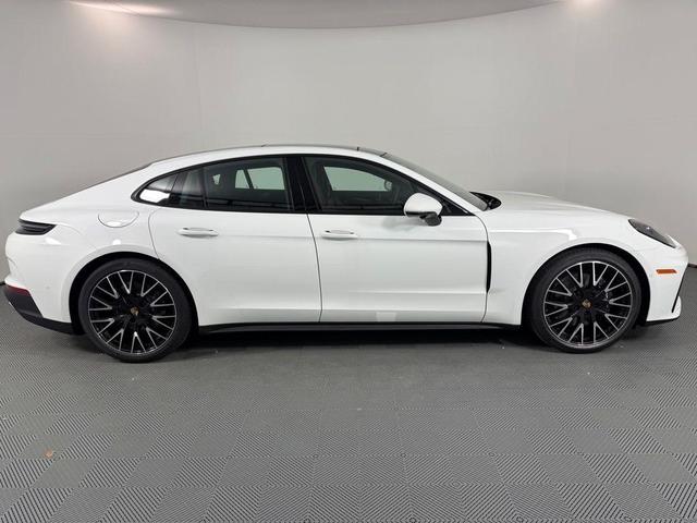 Photo of 2025 White Porsche Panamera