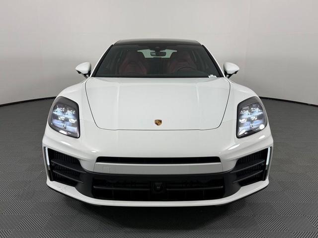 Photo of 2025 White Porsche Panamera