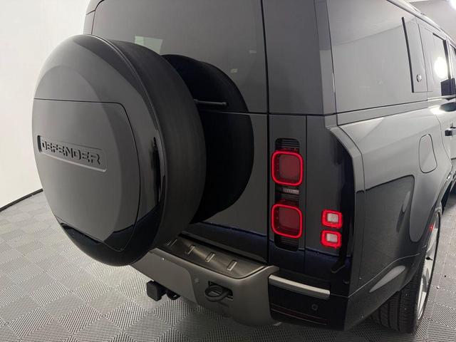 Photo of 2024 Santorini Black Land Rover Defender