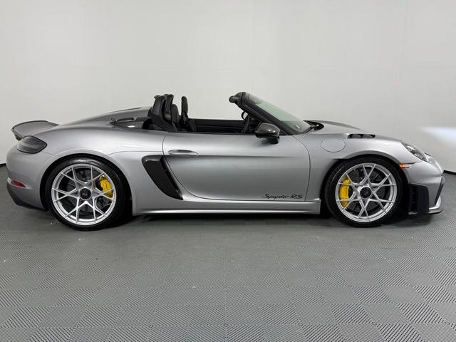 Photo of 2025 GT Silver Metallic Porsche 718 Spyder